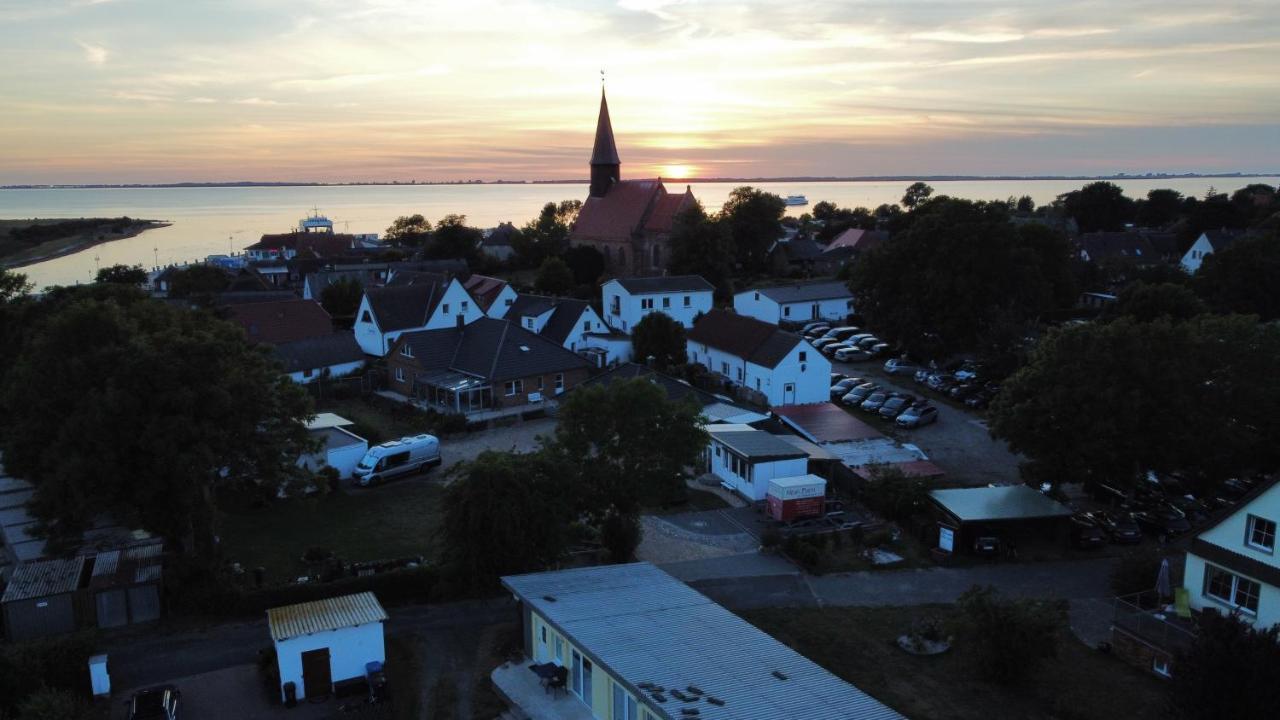 Ruegenferienhaus - Schaprode Hafen Zewnętrze zdjęcie